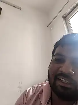 vinay_smalldick Chat XXX in diretta