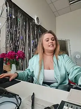 Juicy_PeachLux Live XXX-chat