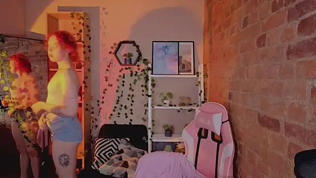 ScarlettSparkss 现场XXX聊天