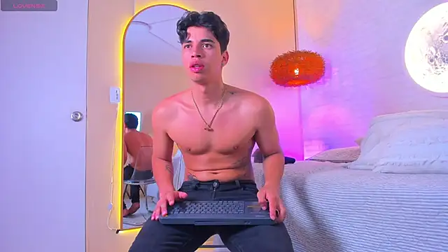 Benjamin_More Webcam show