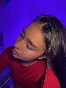 I_Samanthaa Adlı Modelin Canlı XXX Sohbeti
