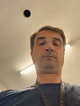 Chat +18 de sasatimido ao vivo