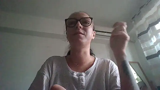 IzabelllNoir Chat XXX in diretta