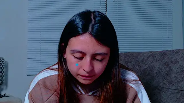 Chat +18 de Lala_fluffy ao vivo