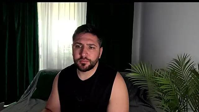 XXX chat uživo modela Gold_Alpha_Boy