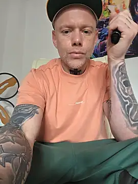 BeYourToy – webcam-show