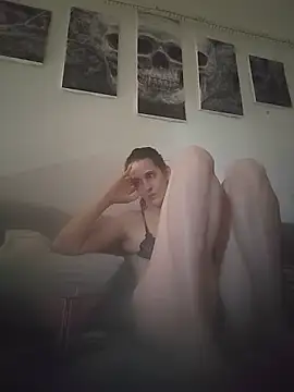 Laura_Ati élő XXX-chatje