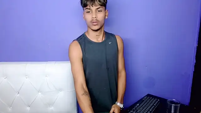 Онлайн чат XXX Angel_foxc13