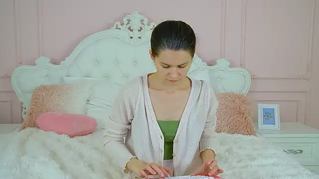 JuliettaTiffani 即時 XXX 聊天