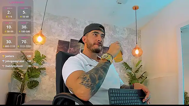 Czat XXX na żywo – Nate_franco