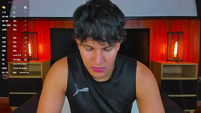 Živý XXX chat Leo_Savage_