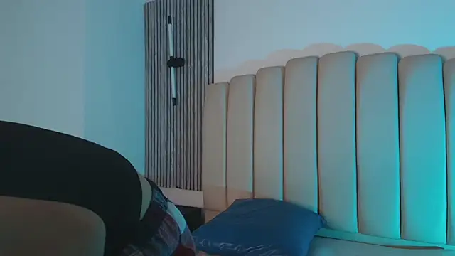 lian_cameron Adlı Modelin Canlı XXX Sohbeti