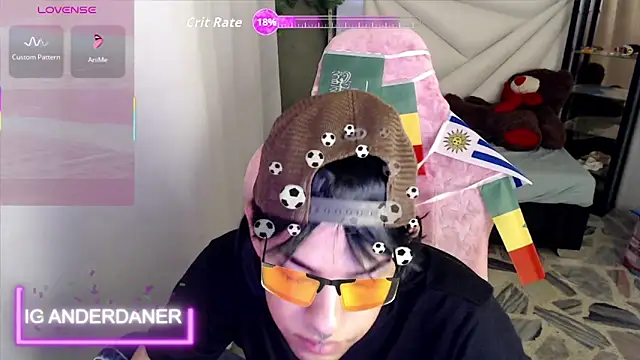 Top_and_bottom live XXX chat