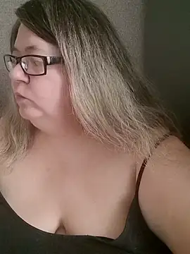sex2 Adlı Modelin Canlı XXX Sohbeti