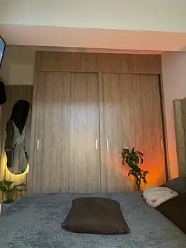 Karyrios Obrolan Langsung XXX