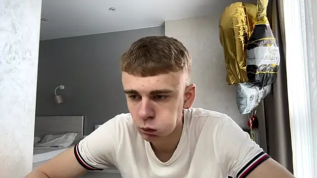 SoloFury Live XXX Chat