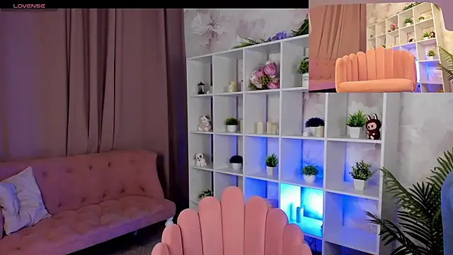 FlirtyAura live XXX chat