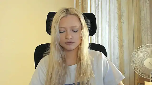 MidnightPoise – Naživo XXX chat