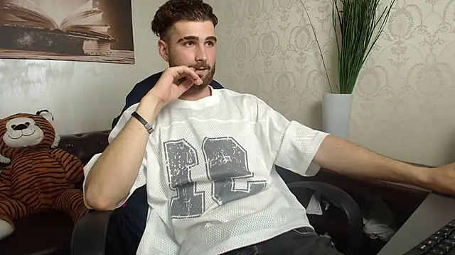 عرض كام KyloEast