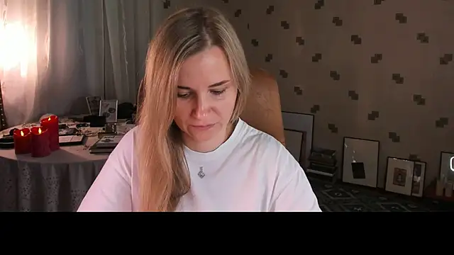 MiaSparkes Adlı Modelin Canlı XXX Sohbeti