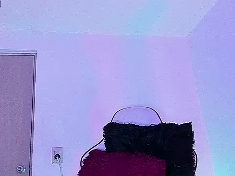 sarah_benjjaminn XXX чат на живо