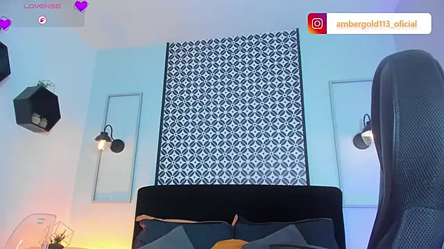 Amber_gold_: онлайн-секс-чат