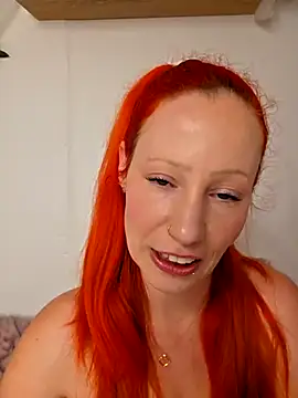 Nadinedk Live XXX-Chat
