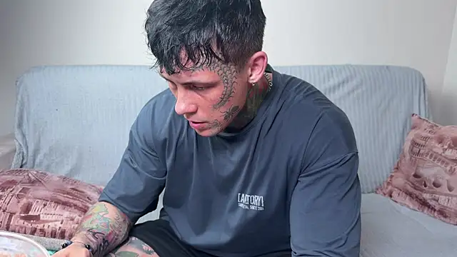 Chat +18 de Anubisgods ao vivo