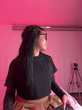XXX chat uživo modela Little_Lexyy