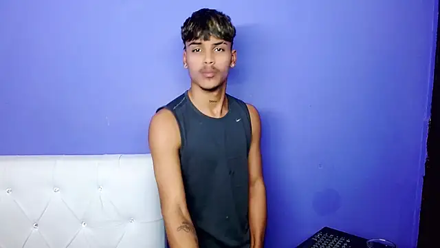 Angel_foxc13 Obrolan Langsung XXX