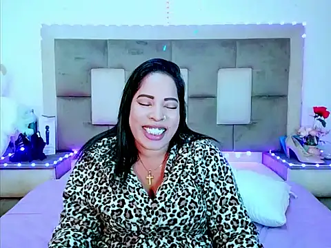 indiantopaz694u's Webcam Show
