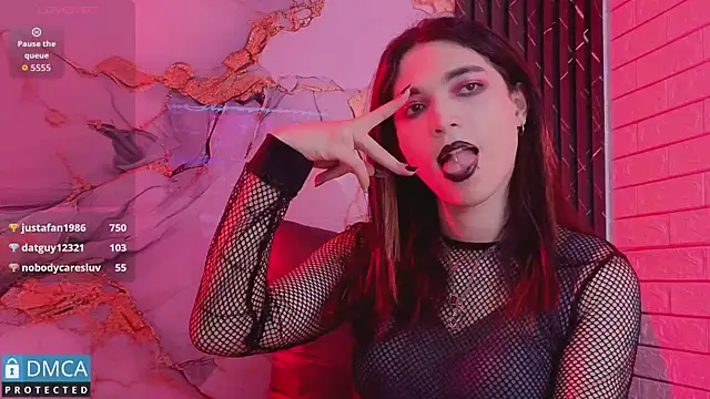 XXX chat uživo modela MaeveKuro