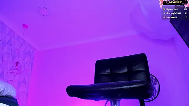 JustinePerry Live XXX Chat