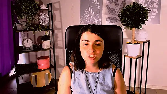 MartaEdams' Live XXX Chat