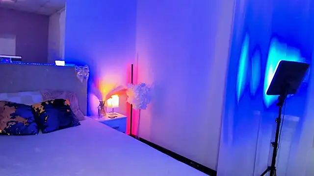 دردشة Laura_Leee الجنسية المباشرة