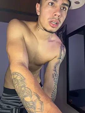 Webkamerová show iNoah_sins