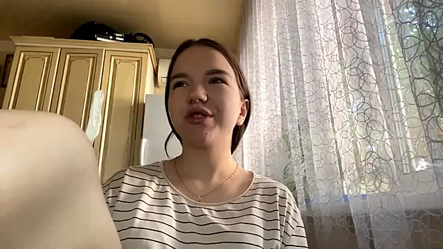 Živý XXX chat FewerCadre