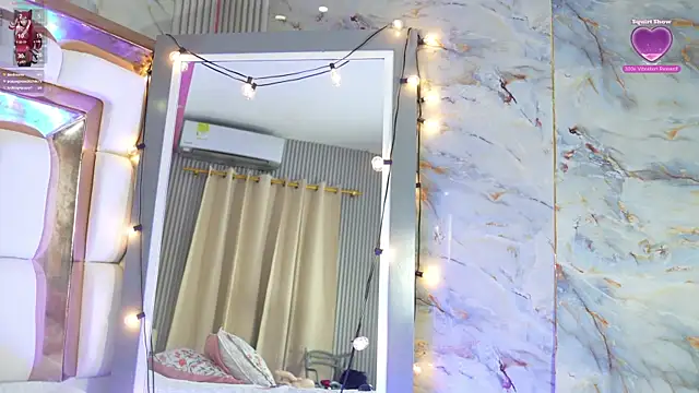 Chat +18 de kinkylittlegirll ao vivo