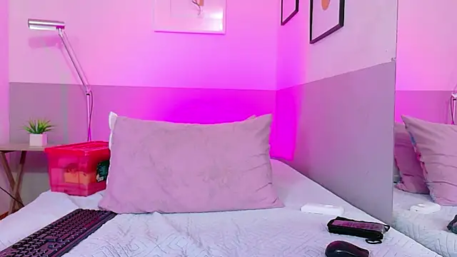 Chat XXX Live daddys_little_princesss