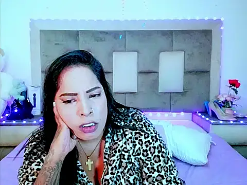 indiantopaz694u Chat XXX live