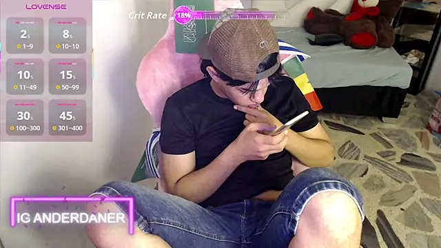 Top_and_bottom Webcam Show