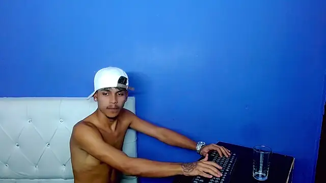 Angel_foxc13 Live XXX-chat