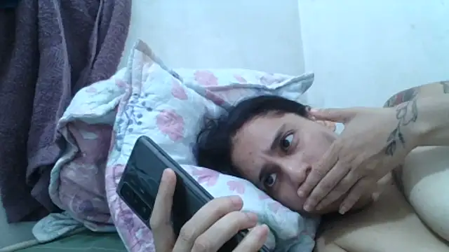 girl_tits' Live XXX Chat