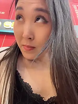 Fannywell's Live XXX Chat