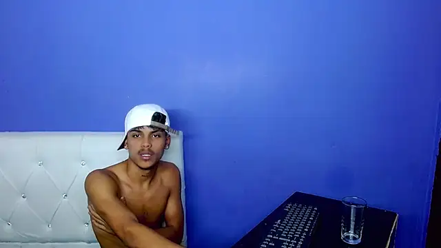 Angel_foxc13のウェブカメラショー