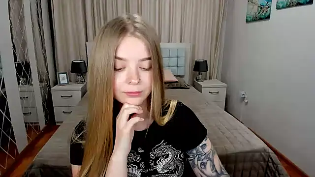 SirenaDoll – Live XXX-chat