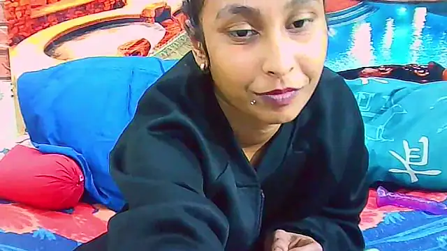 IndianSexyButt's Live XXX Chat