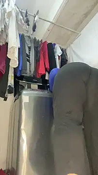 Chloee_Peach Pertunjukan Webcam