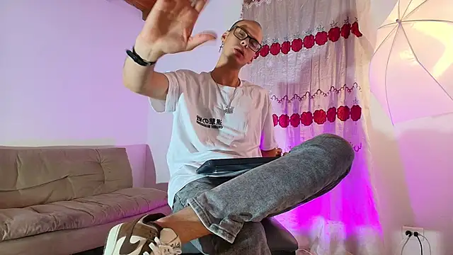 Vlad__night Show in webcam