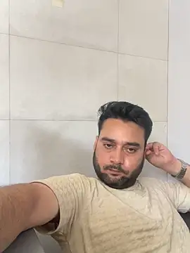 VBRAWN01's Live XXX Chat